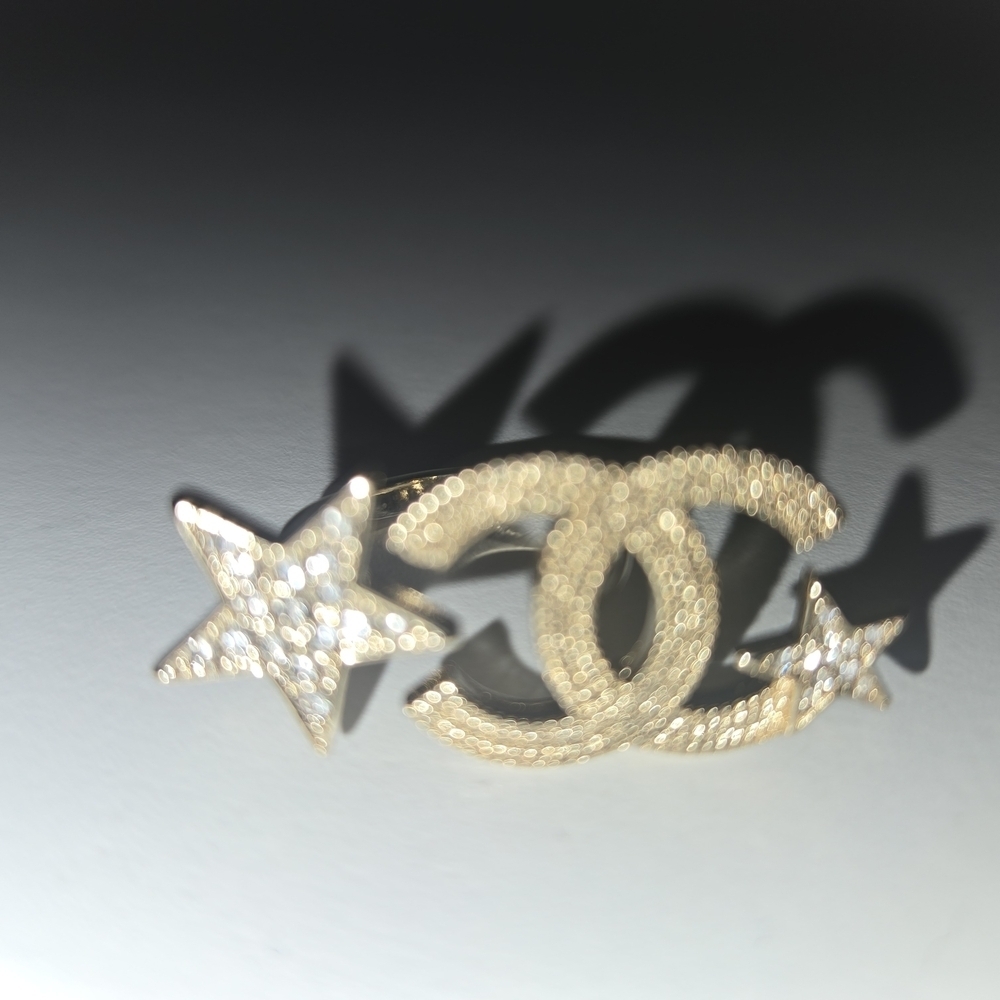CHANEL Gold and Silver Star Ring - Picture 2 of 9